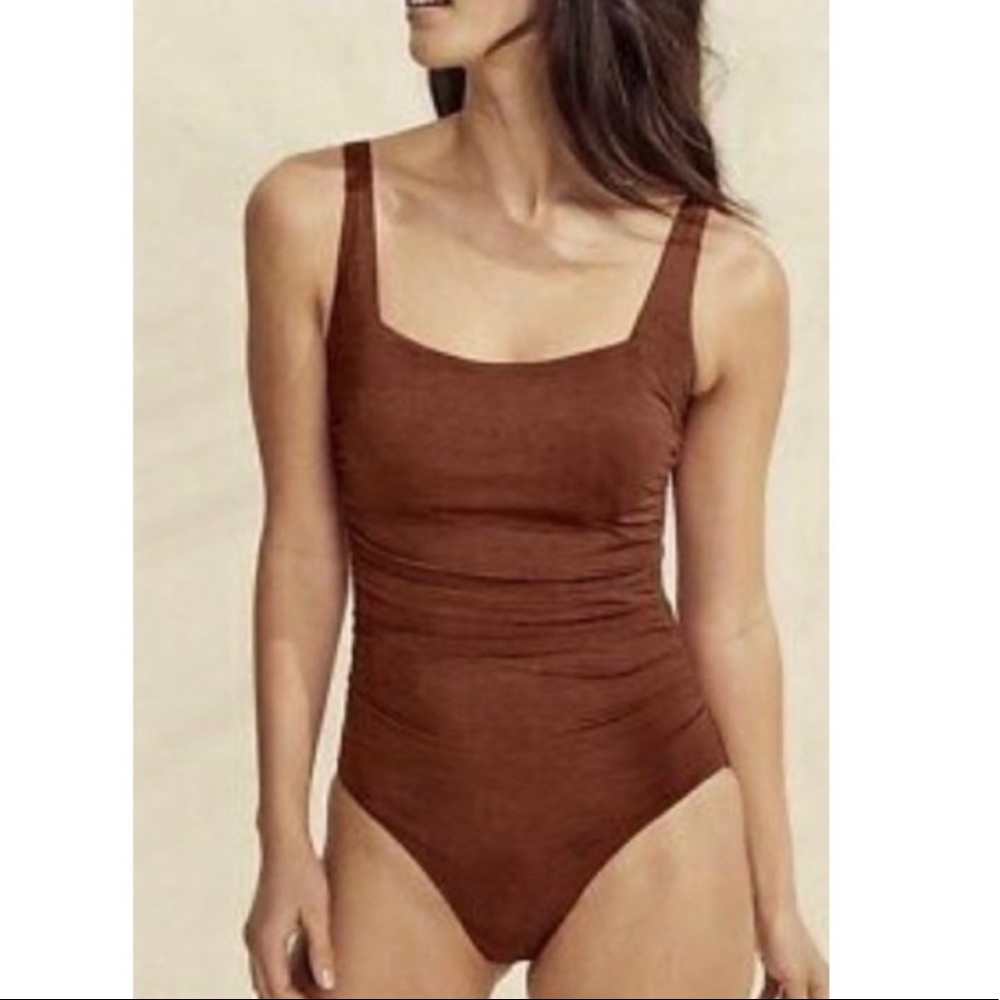 Athlete one piece swims gorgeous color, too big for me!